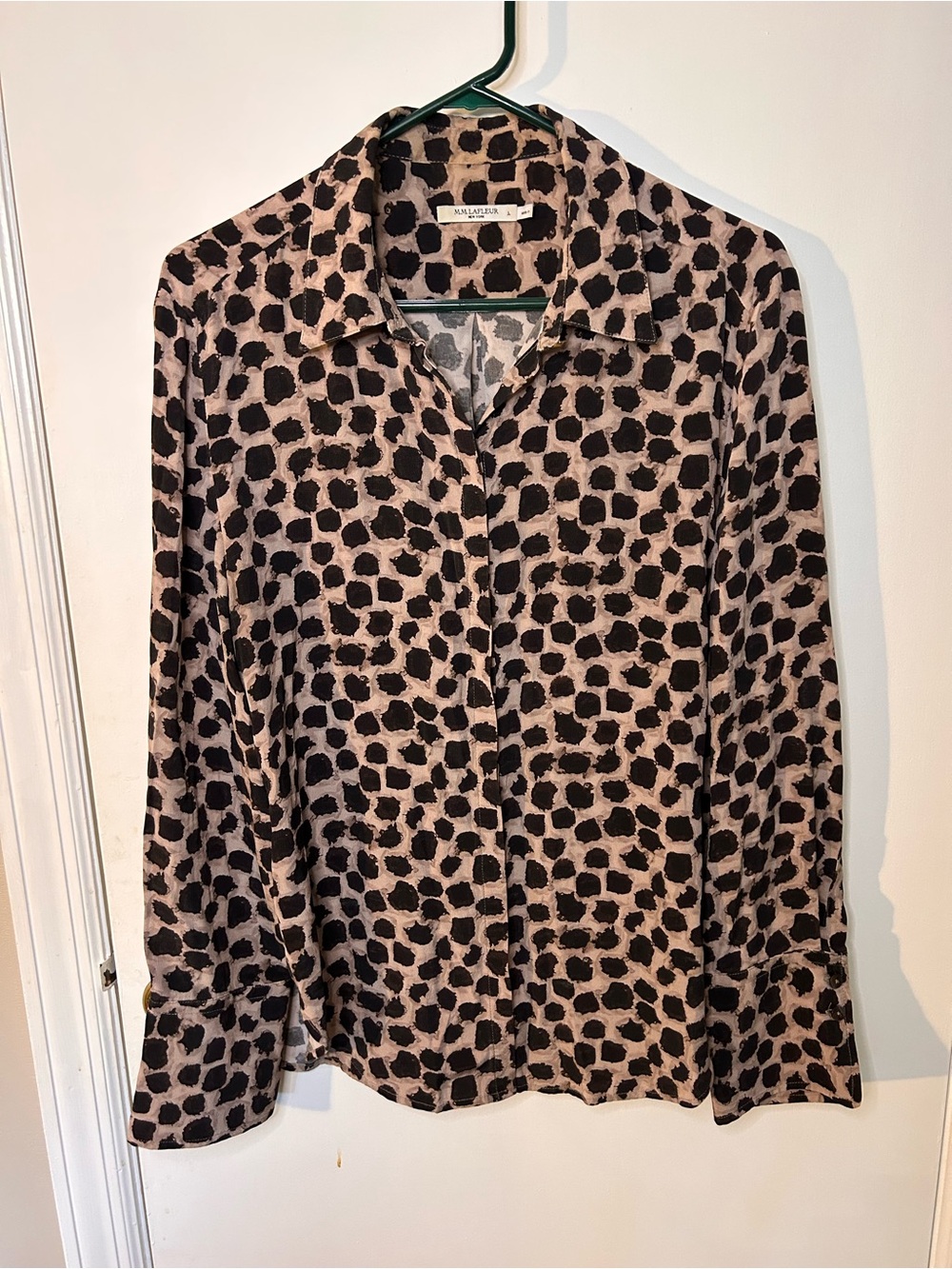MM LAFLEUR 100% SILK LEOPARD PRINT TATUM TOP SIZE LARGE